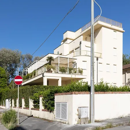 Seaside In The Heart Of Apartment Viareggio