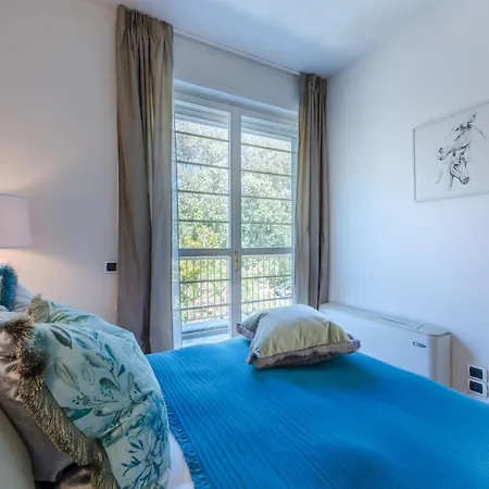 Seaside In The Heart Of Apartment